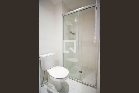 Banheiro de kitnet/studio para alugar com 1 quarto, 27m² em Vila Olímpia, São Paulo