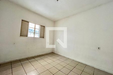 Quarto 1 de casa para alugar com 2 quartos, 100m² em Vila do Encontro, São Paulo