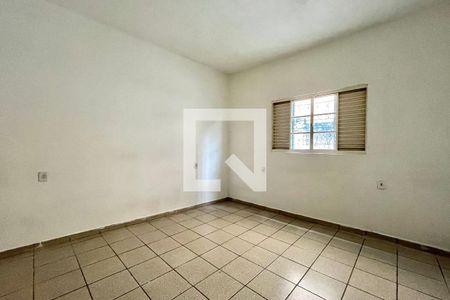 Quarto 2 de casa para alugar com 2 quartos, 100m² em Vila do Encontro, São Paulo