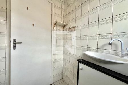 Banheiro  de casa para alugar com 1 quarto, 35m² em Vila do Encontro, São Paulo