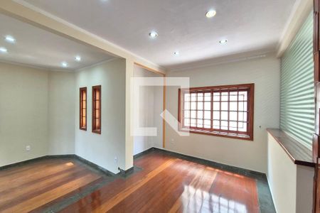 Sala de TV de casa para alugar com 3 quartos, 262m² em Guarani, Campinas