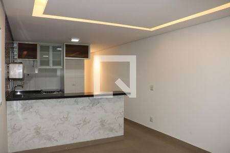 Casa para alugar com 2 quartos, 80m² em Jardim Dom Jose, Embu das Artes