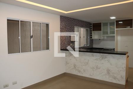 Casa para alugar com 2 quartos, 80m² em Jardim Dom Jose, Embu das Artes