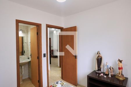 Suíte de apartamento para alugar com 3 quartos, 47m² em Pirajá, Belo Horizonte