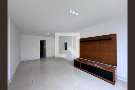 Sala de casa de condomínio para alugar com 3 quartos, 480m² em Recreio dos Bandeirantes, Rio de Janeiro