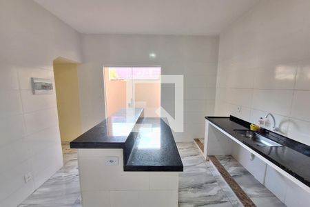 Cozinha de casa para alugar com 2 quartos, 130m² em Jardim Primavera, Duque de Caxias