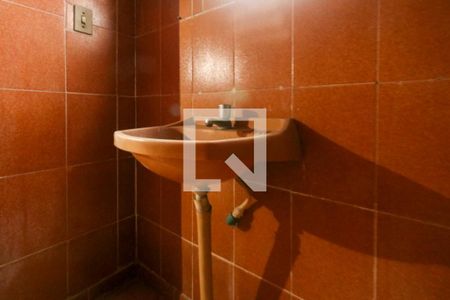 Banheiro de casa para alugar com 1 quarto, 25m² em Casa Grande, Diadema