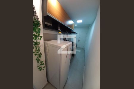 Cozinha de apartamento para alugar com 1 quarto, 43m² em Centro, São Vicente