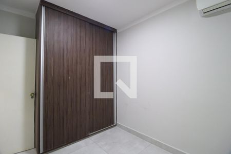 Quarto 2 de casa de condomínio para alugar com 4 quartos, 140m² em Aclimação, Uberlândia