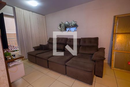 Sala de apartamento para alugar com 3 quartos, 70m² em Parque Oeste Industrial, Goiânia