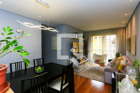 Sala  de apartamento à venda com 3 quartos, 64m² em Vila Morse, São Paulo