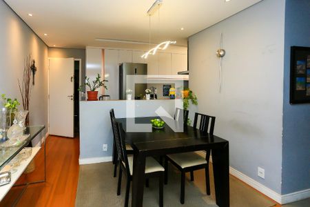 Sala  de apartamento à venda com 3 quartos, 64m² em Vila Morse, São Paulo