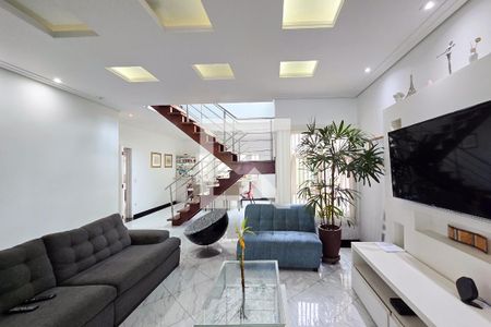 Sala de casa à venda com 4 quartos, 300m² em Parque dos Passaros, São Bernardo do Campo