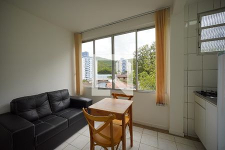 Sala de apartamento para alugar com 1 quarto, 30m² em Itacorubi, Florianópolis