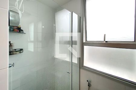 Banheiro da Suíte 1 de apartamento à venda com 2 quartos, 80m² em Floresta, Belo Horizonte