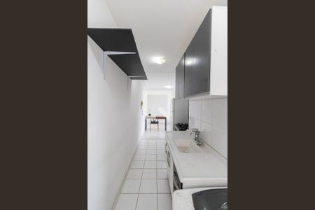 Sala/Cozinha/Área de Serviço  de apartamento à venda com 2 quartos, 56m² em Jardim Santo Antonio, São Paulo