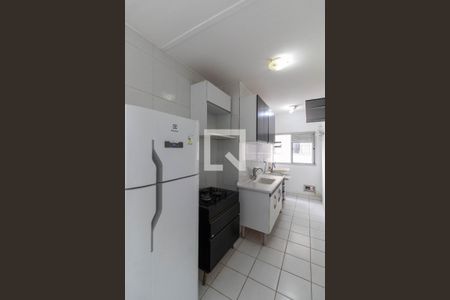 Sala/Cozinha/Área de Serviço  de apartamento à venda com 2 quartos, 56m² em Jardim Santo Antonio, São Paulo