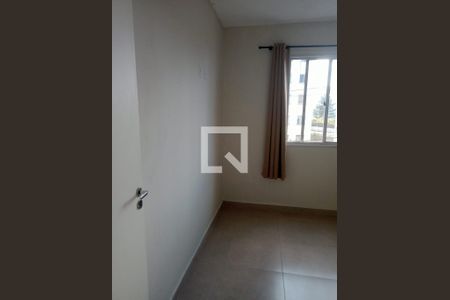 Quarto de apartamento para alugar com 2 quartos, 80m² em Jardim Monte Santo, Cotia