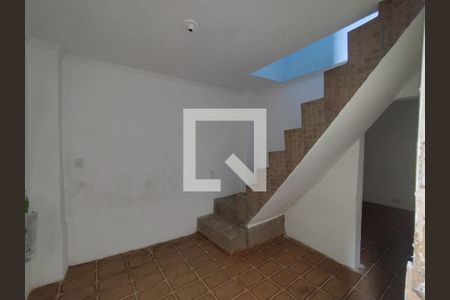 Sala  de casa para alugar com 3 quartos, 70m² em Parque Bristol, São Paulo