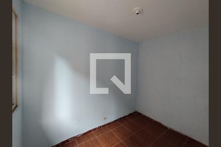 Quarto 2 de casa para alugar com 3 quartos, 70m² em Parque Bristol, São Paulo
