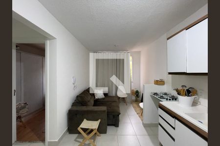 Sala/Cozinha/Área de Serviço  de apartamento para alugar com 2 quartos, 33m² em Fazenda Aricanduva, São Paulo