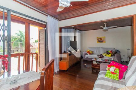 Sala de casa à venda com 2 quartos, 208m² em Nonoai, Porto Alegre