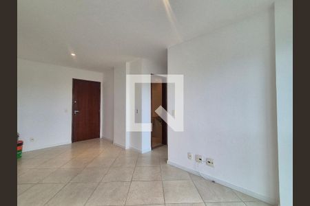 Sala  de apartamento para alugar com 2 quartos, 81m² em Recreio dos Bandeirantes, Rio de Janeiro
