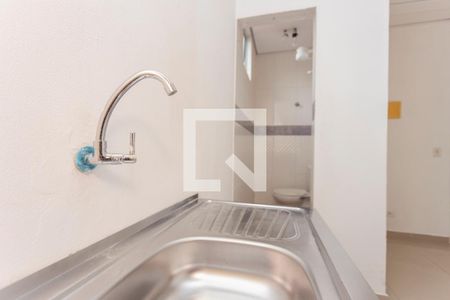 Sala/Cozinha de casa para alugar com 1 quarto, 40m² em Jardim Malia Ii, São Paulo