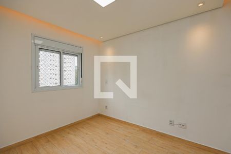 Suíte de apartamento para alugar com 2 quartos, 76m² em Parque Reboucas, São Paulo