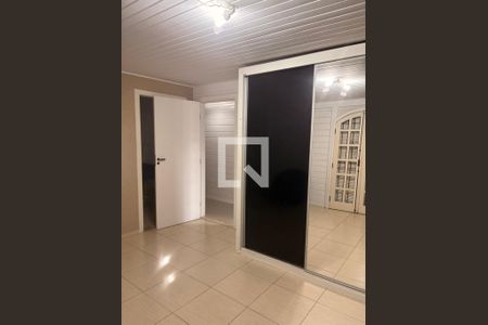 Quarto de casa de condomínio para alugar com 3 quartos, 790m² em Cidade Paquelandia, Itaquaquecetuba