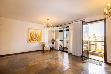 Sala de apartamento à venda com 3 quartos, 145m² em Vila Itapura, Campinas