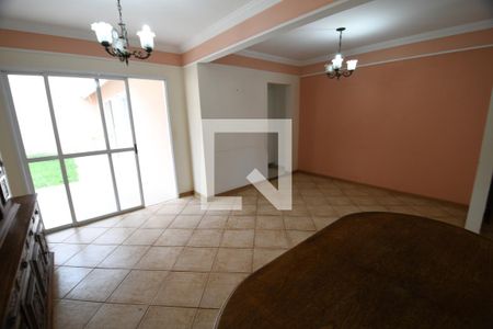 Sala de casa de condomínio à venda com 3 quartos, 122m² em Vila 31 de Março, Campinas