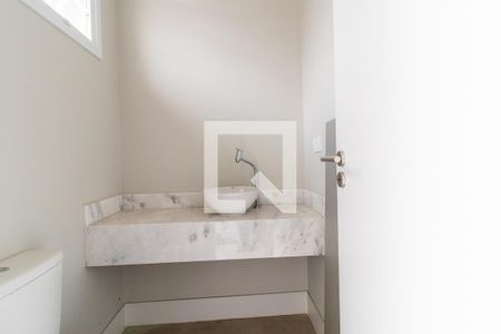 Lavabo de casa de condomínio para alugar com 3 quartos, 143m² em Orleans, Curitiba