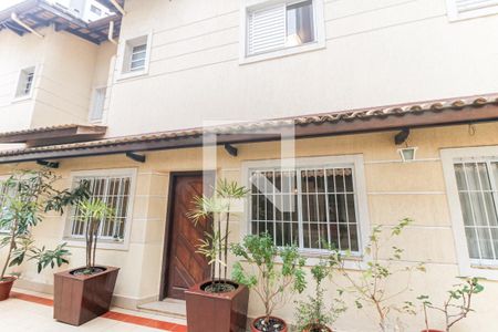 Fachada de casa de condomínio para alugar com 3 quartos, 165m² em Jardim Ampliacao, São Paulo