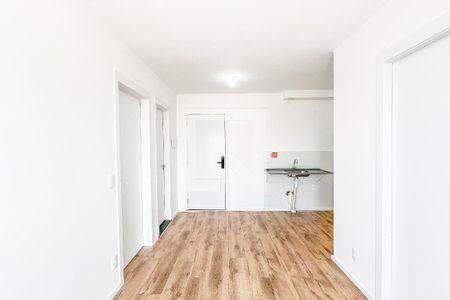 Sala/Cozinha de apartamento para alugar com 2 quartos, 37m² em Bom Retiro, São Paulo