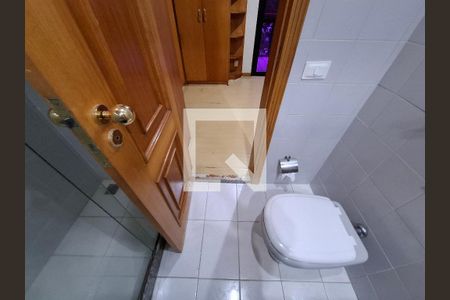 Banheiro da suíte  de apartamento para alugar com 2 quartos, 80m² em Botafogo, Rio de Janeiro