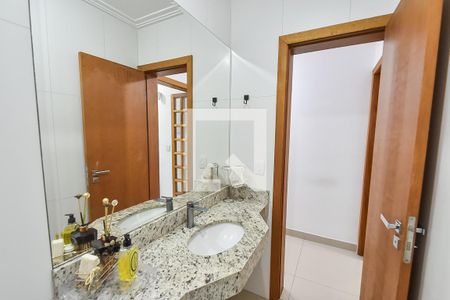 Lavabo de casa à venda com 3 quartos, 240m² em Vila Dom Pedro I, São Paulo