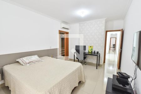 Suíte 1 de casa à venda com 3 quartos, 240m² em Vila Dom Pedro I, São Paulo