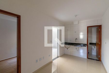 Sala e Cozinha de apartamento para alugar com 2 quartos, 33m² em Cidade Antônio Estêvão de Carvalho, São Paulo