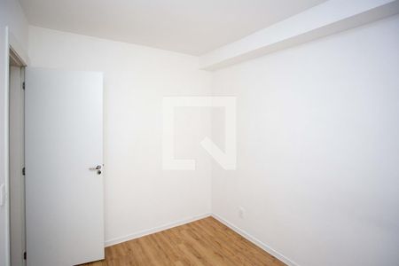 Quarto 1 de apartamento para alugar com 2 quartos, 34m² em Jardim Miriam, São Paulo