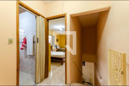 Corredor de casa à venda com 2 quartos, 184m² em Jardim Peri, São Paulo