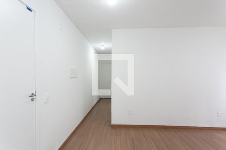 Sala de apartamento para alugar com 2 quartos, 42m² em Fazenda Caguaçu, São Paulo
