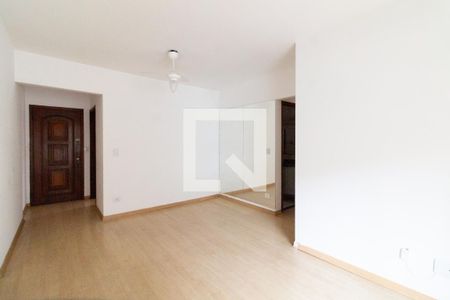 Sala de apartamento para alugar com 3 quartos, 74m² em Jardim das Vertentes, São Paulo