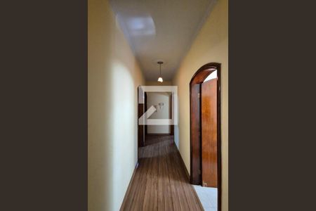 Corredor  de casa à venda com 4 quartos, 230m² em Jardim Miranda, Campinas