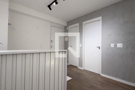 Sala e Cozinha de apartamento à venda com 1 quarto, 27m² em Vila das Bandeiras, Guarulhos