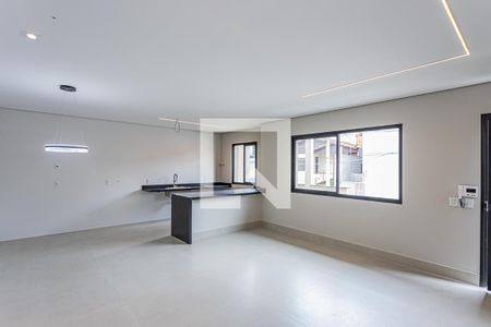 Sala e cozinha de casa à venda com 3 quartos, 200m² em Parque Sao Domingos, São Paulo