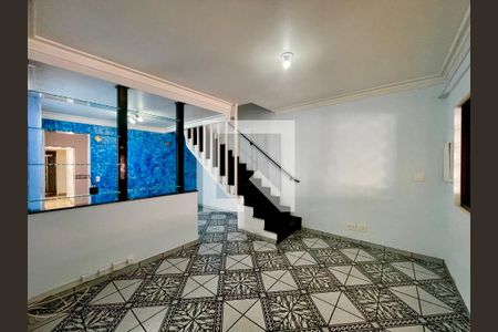 Sala de casa para alugar com 2 quartos, 175m² em Vila Galvão, Guarulhos