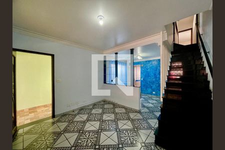 Sala de casa para alugar com 2 quartos, 175m² em Vila Galvão, Guarulhos