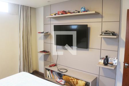 Suíte de casa à venda com 3 quartos, 180m² em Jardim Sao Caetano, São Caetano do Sul