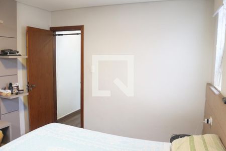 Suíte de casa à venda com 3 quartos, 180m² em Jardim Sao Caetano, São Caetano do Sul